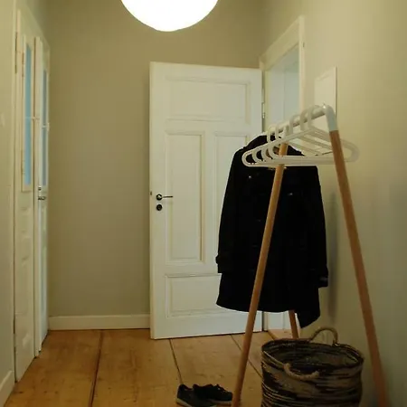 Apartment Schoener Wohnen Im Denkmal - Grosszuegig Geschnitten, Kostenfreies Wlan *