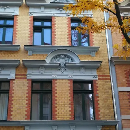 Schoener Wohnen Im Denkmal - Grosszuegig Geschnitten, Kostenfreies Wlan * Leipzig